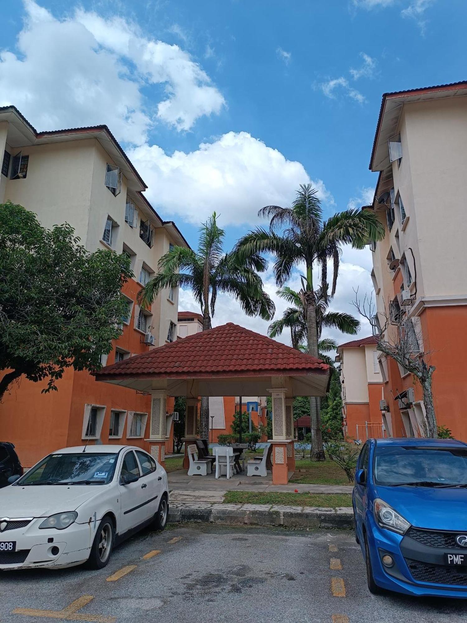 M.Fr Homestay Pangsapuri Putra Damai Putrajaya Exterior foto